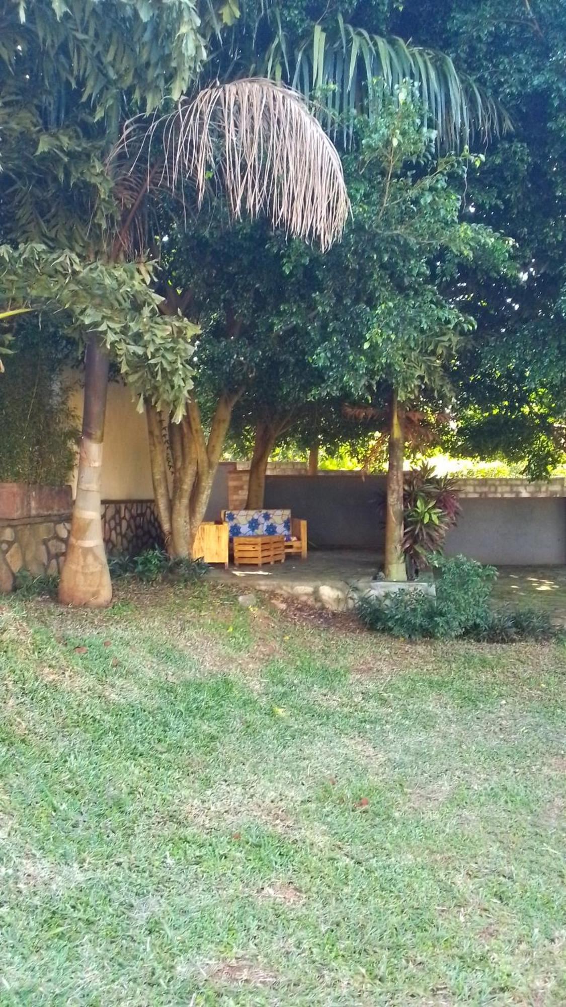 Airport Shoebill Hotel Entebbe Exterior foto
