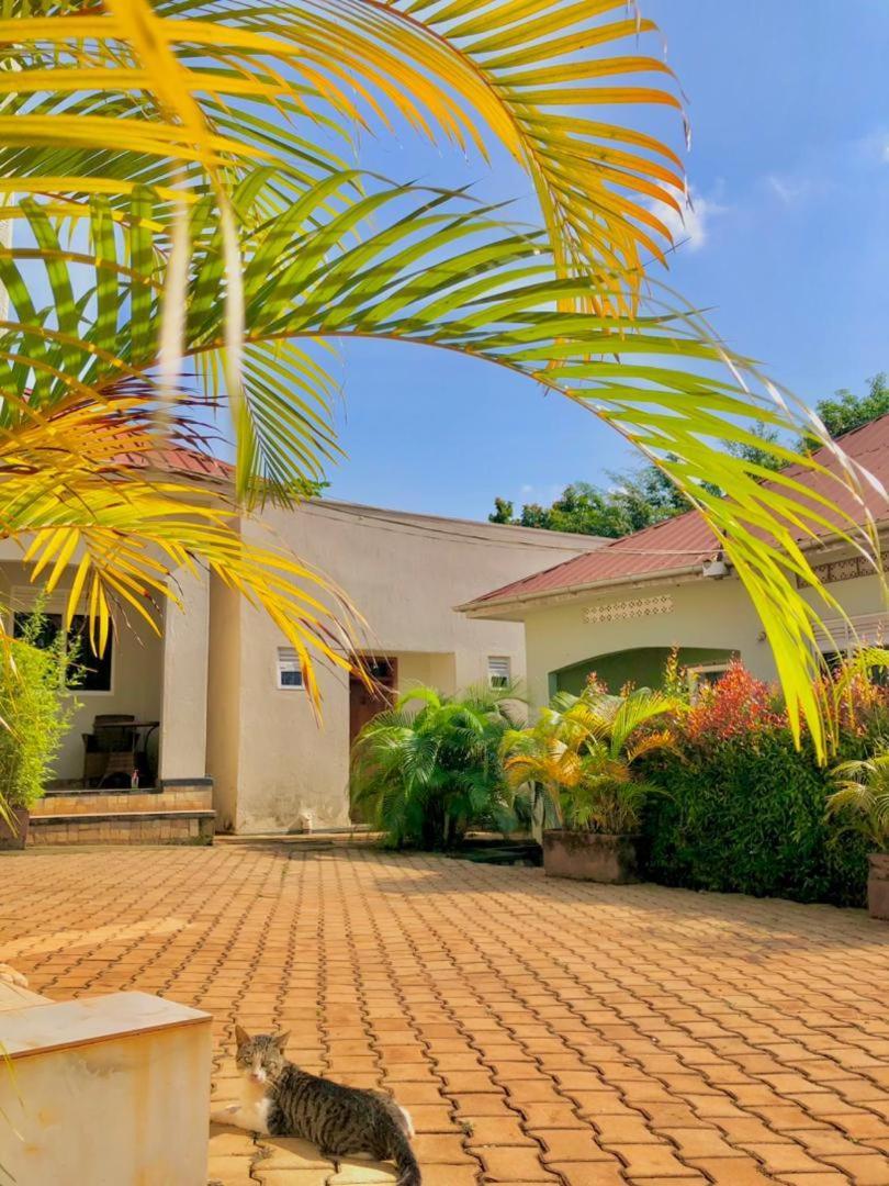 Airport Shoebill Hotel Entebbe Exterior foto